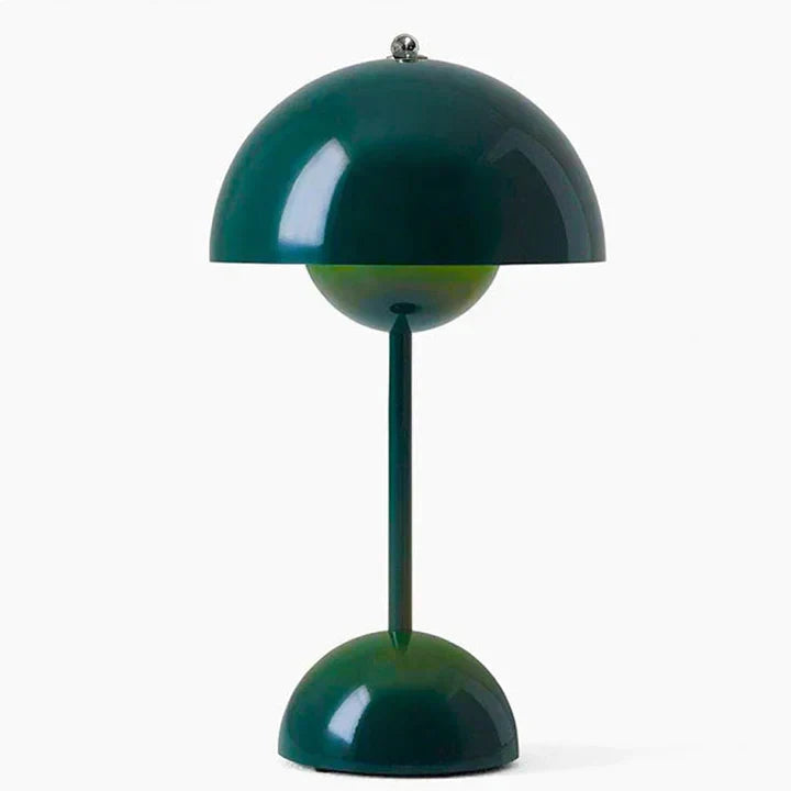 Elegante nordische Tischlampe