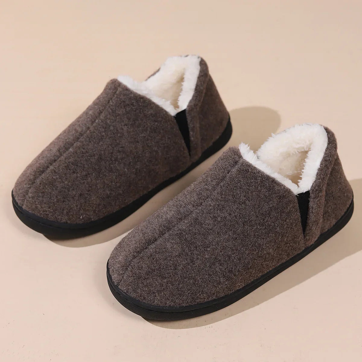 Kuschelige Unisex-Plüsch-Hausschuhe