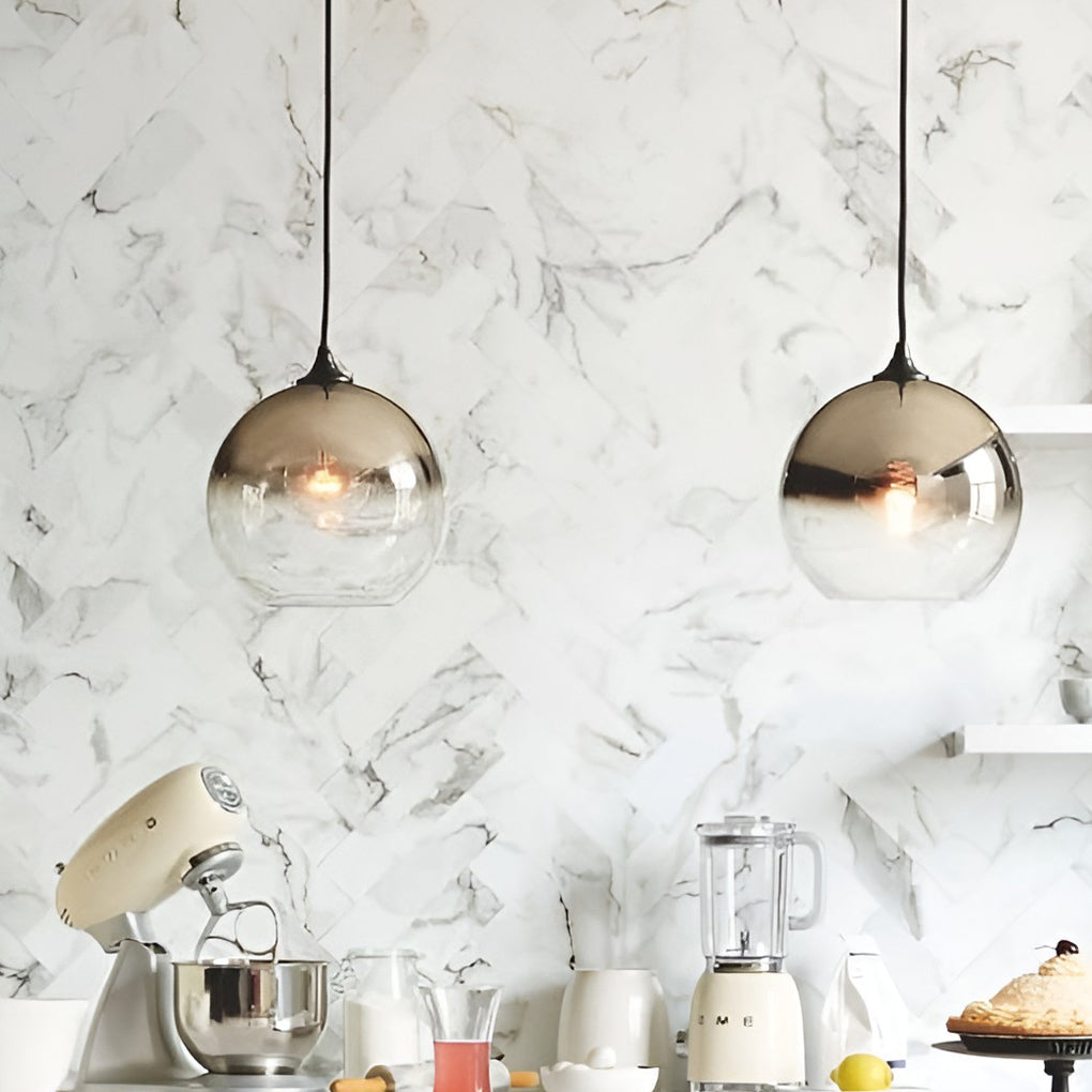 Suspension globe en verre avec éclairage LED moderne
