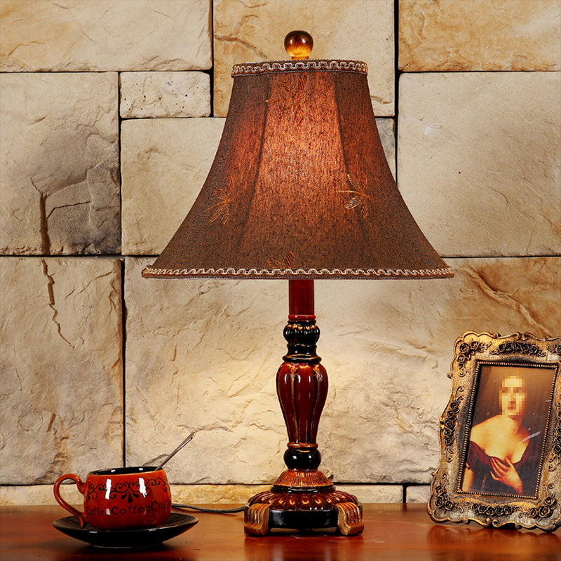 Elegante Glocken-Lampe mit Stoffschirm