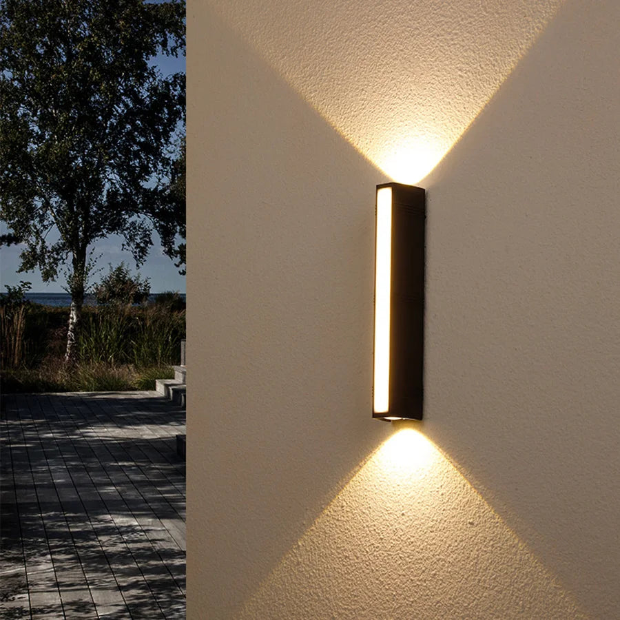 Dekorative LED-Außenwandleuchte