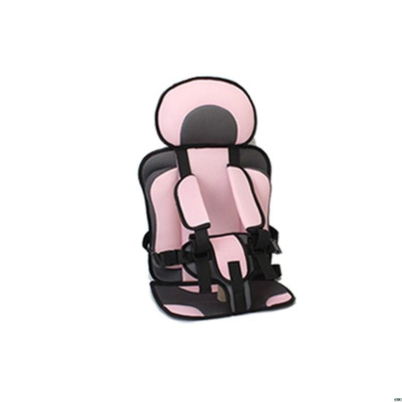 Kompakter Babysitz fürs Auto