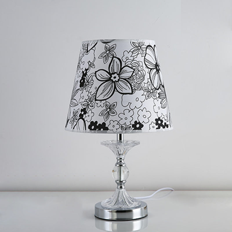 Lampe de table élégante à motif floral