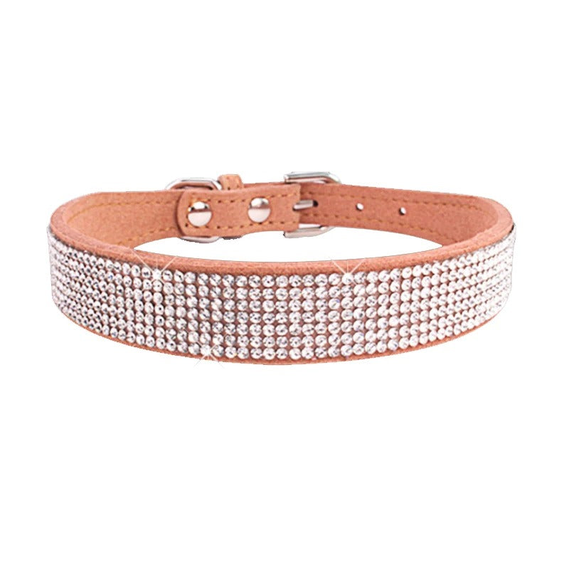 Collier élégant à paillettes et cristaux