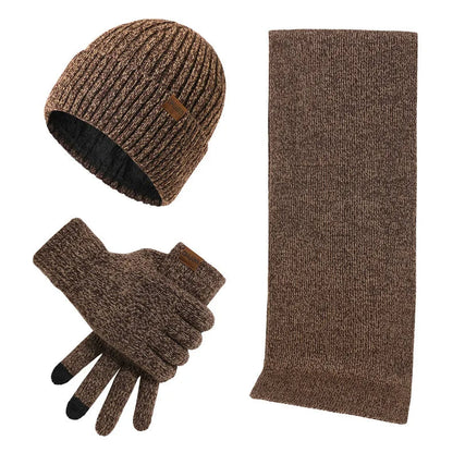 Warmes Winterset mit Mütze, Schal und Handschuhen