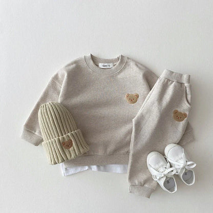 Ensemble bébé en coton doux avec pantalon et bonnet assorti