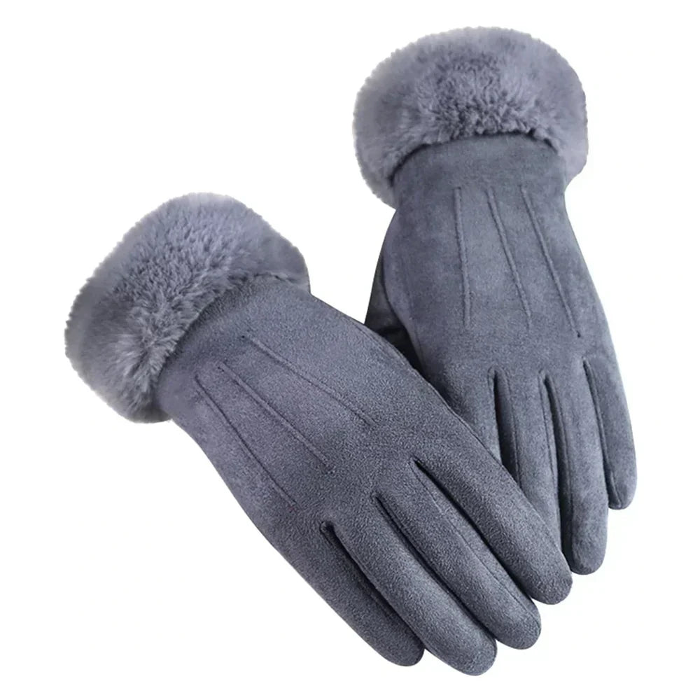 Gants en daim tendance au design moderne