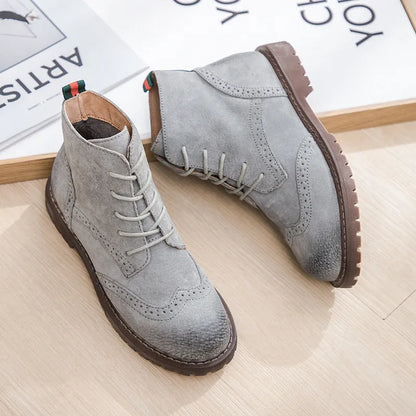 Bottes en daim élégantes à talon moyen