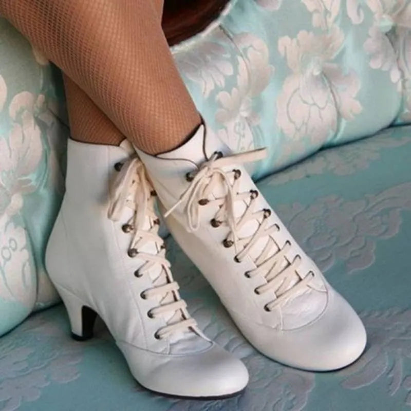 Bottes élégantes en cuir classique